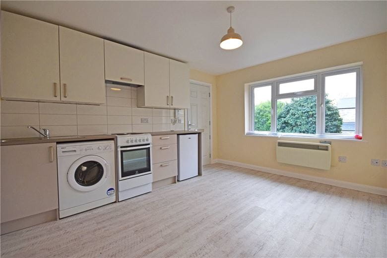 1 bedroom flat, Halifax Road, Cambridge CB4 - Sold