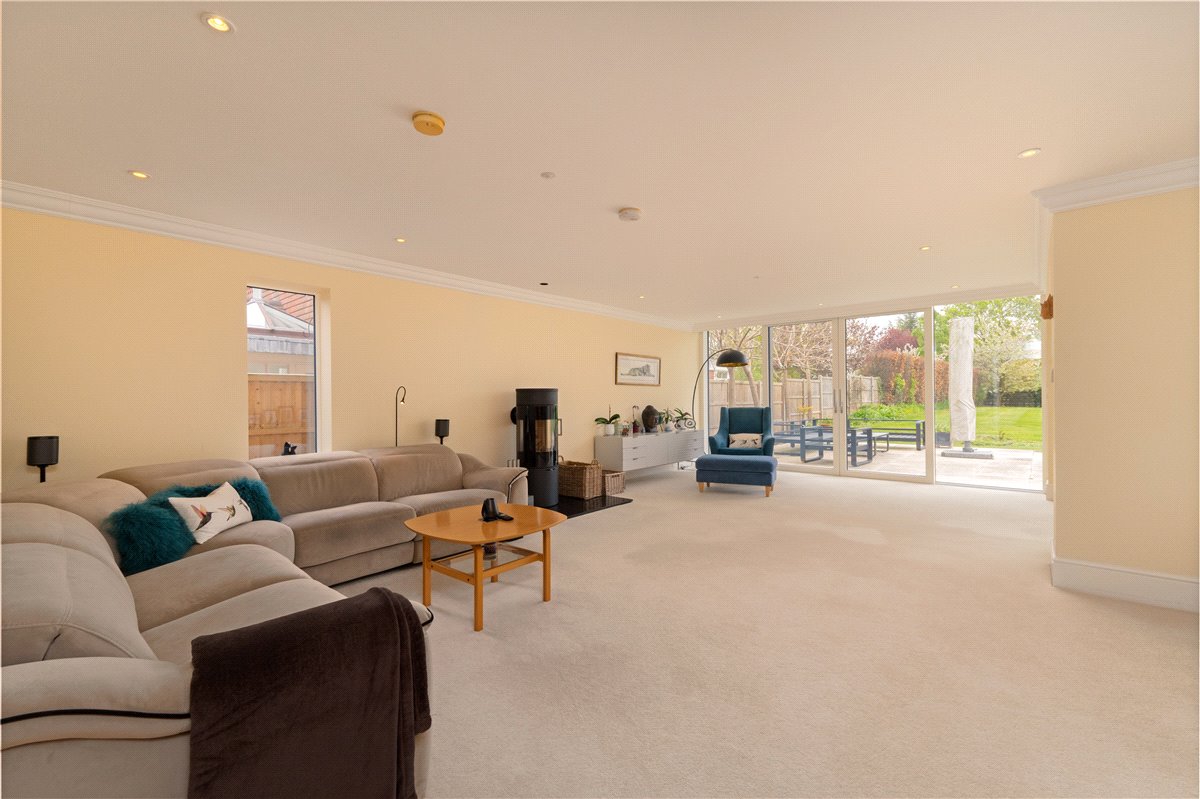 6 bedroom house, Rhee Meadows, Barrington CB22 - Sold STC