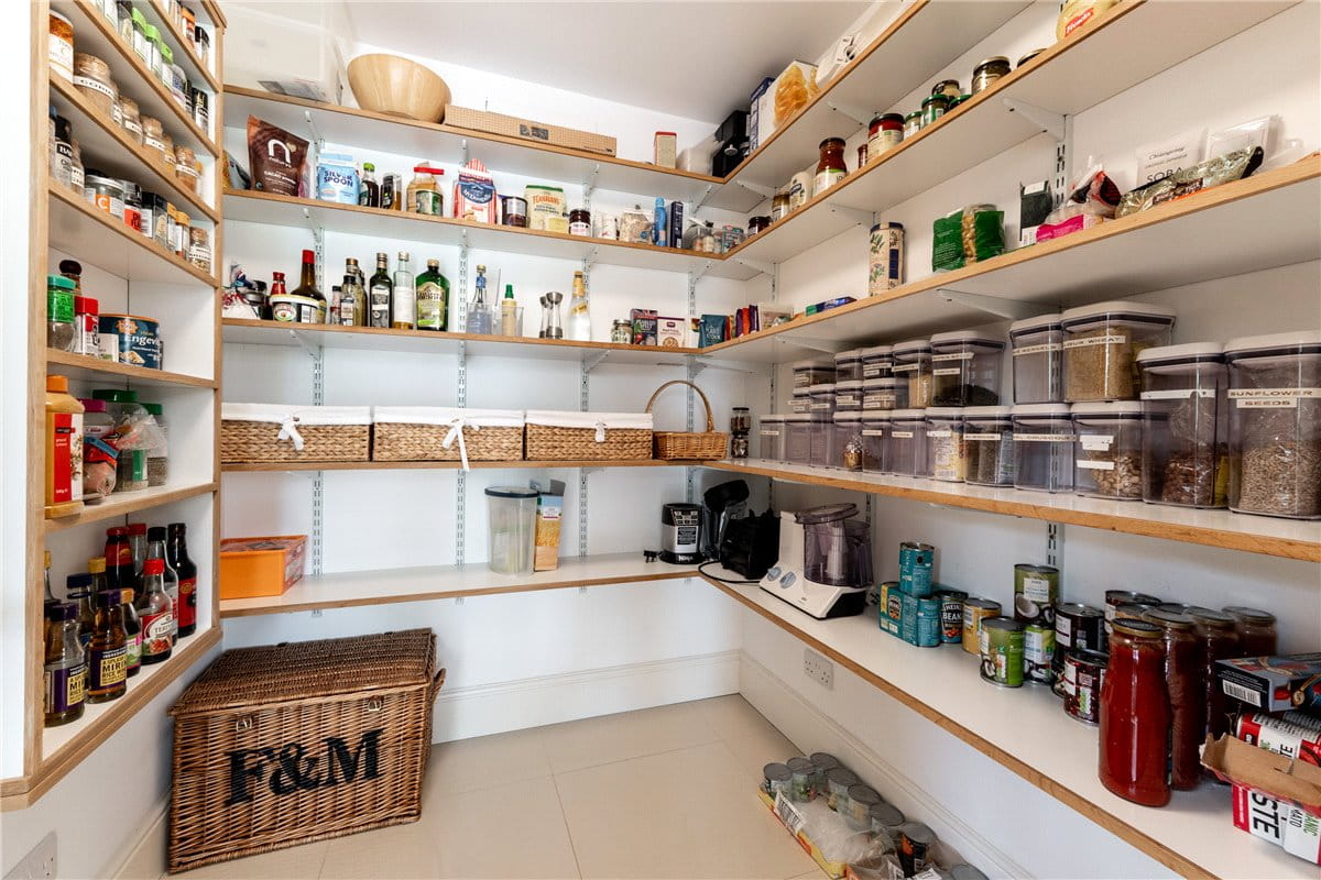 6 bedroom house, Rhee Meadows, Barrington CB22 - Sold STC