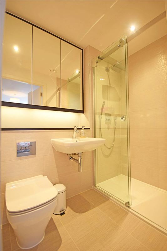 3 bedroom flat, Harrison Drive, Cambridge CB2 - Sold