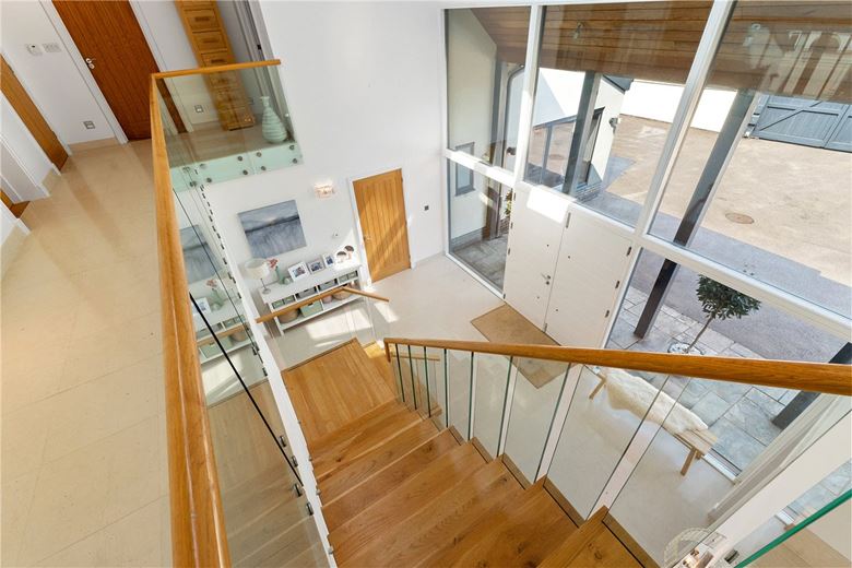 4 bedroom house, Mill Road, Over CB24 - Available