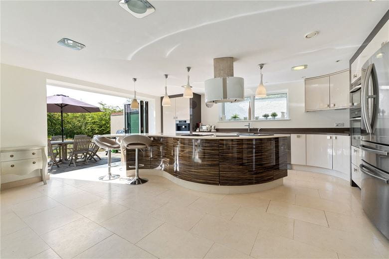 4 bedroom house, Mill Road, Over CB24 - Available