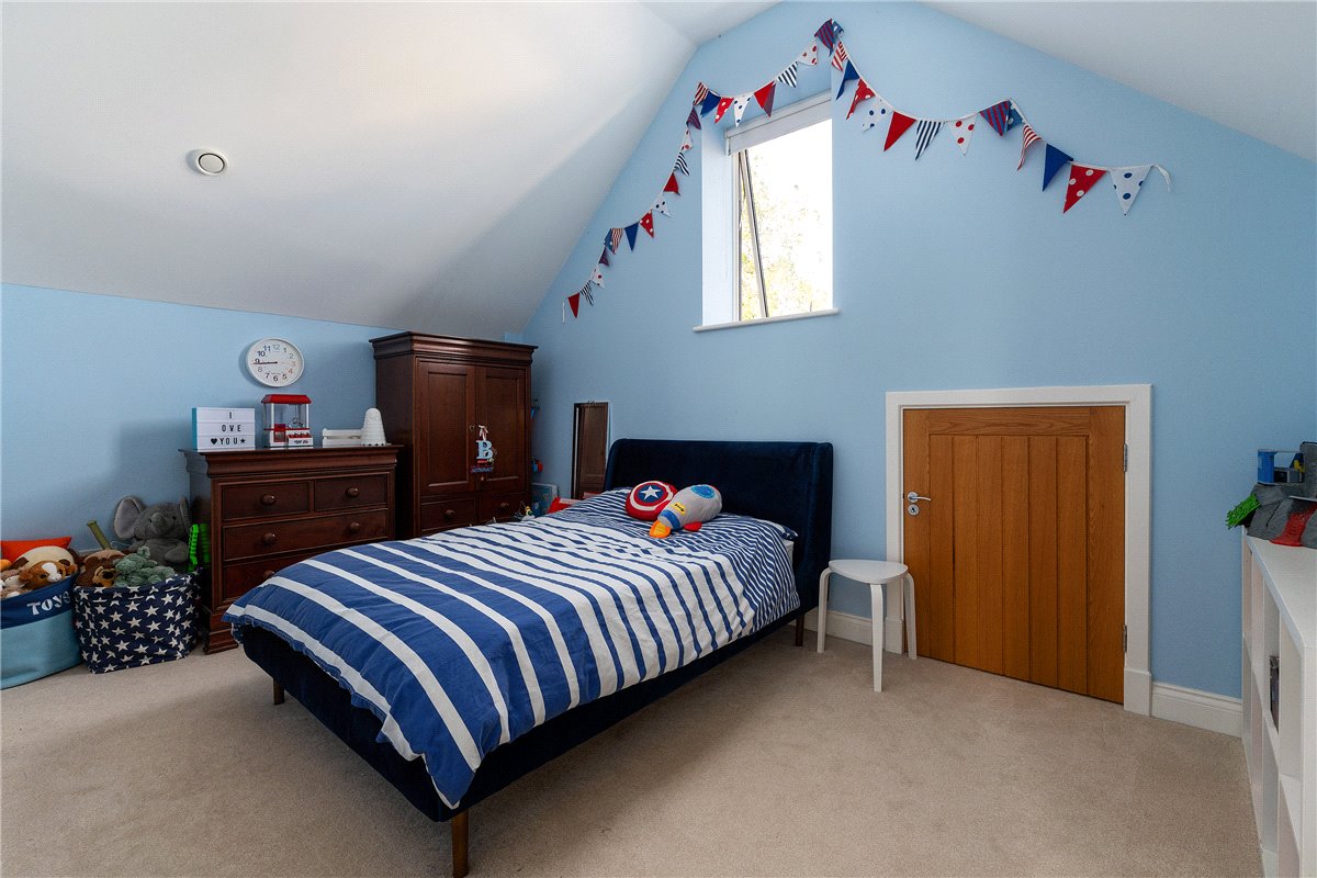 4 bedroom house, Mill Road, Over CB24 - Available