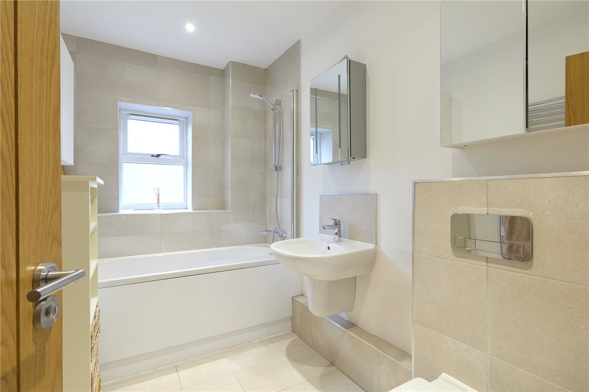 4 bedroom house, Station Road, Histon CB24 - Sold STC