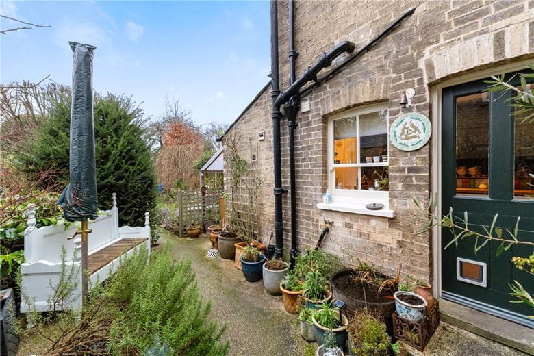 2 bedroom house, Selwyn Road, Cambridge CB3 - Sold