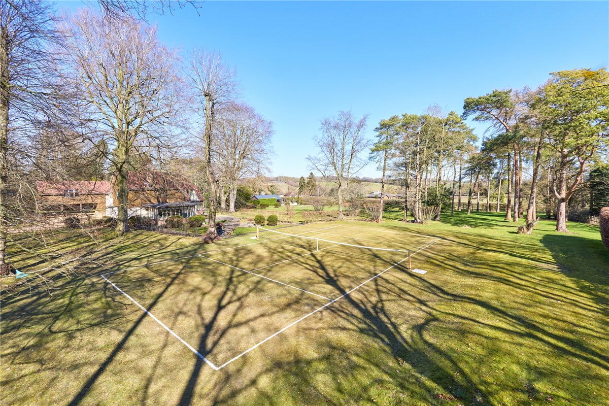 5 bedroom house, Centre Drive, Newmarket CB8 - Sold STC