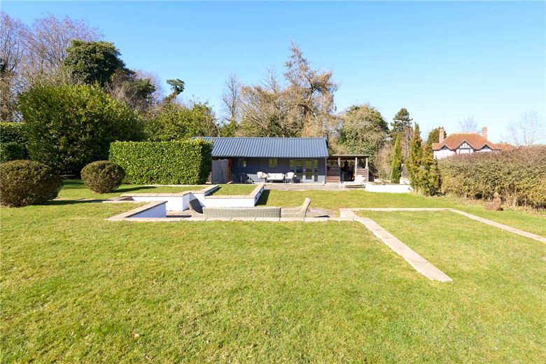 5 bedroom house, Centre Drive, Newmarket CB8 - Sold STC