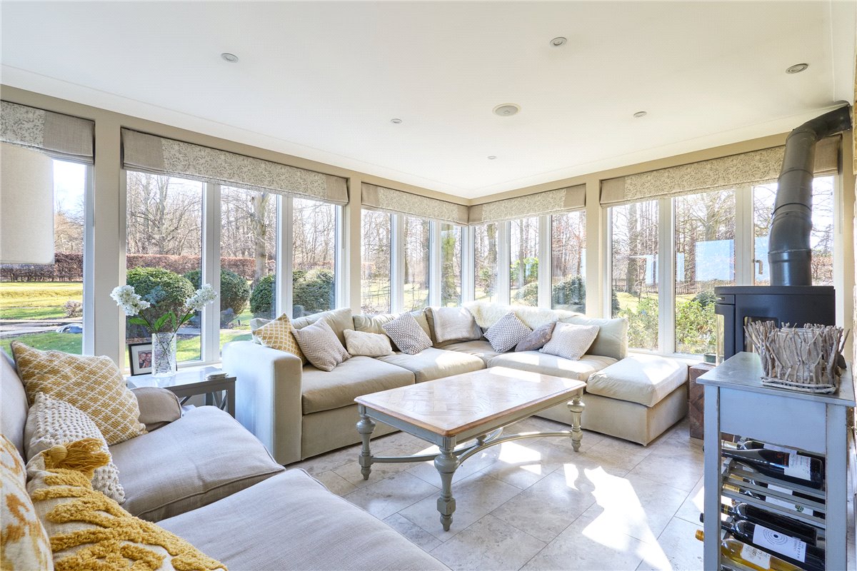 5 bedroom house, Centre Drive, Newmarket CB8 - Sold STC