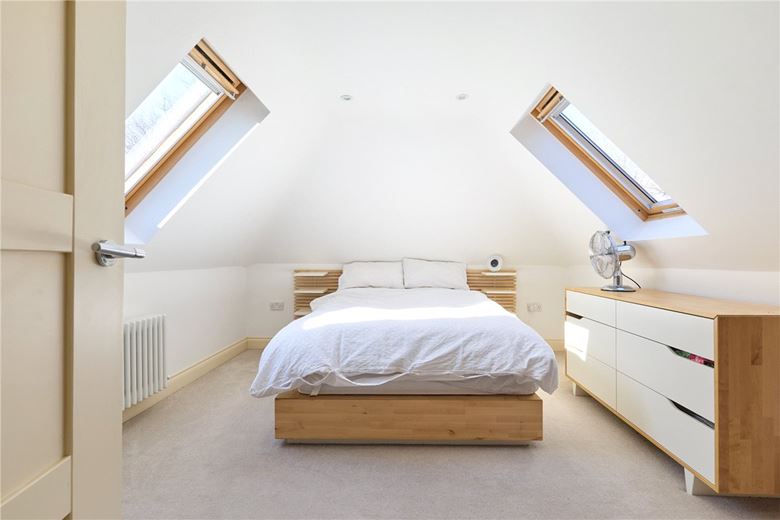 5 bedroom house, Centre Drive, Newmarket CB8 - Sold STC