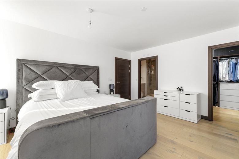 2 bedroom flat, Station Square, Cambridge CB1 - Sold