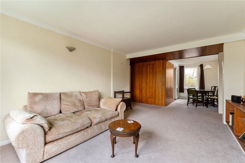 3 bedroom flat, Sherlock Close, Cambridge CB3 - Sold STC