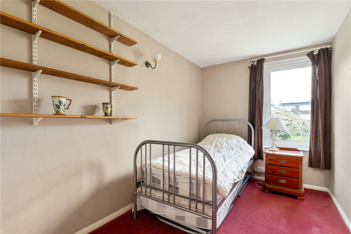 3 bedroom flat, Sherlock Close, Cambridge CB3 - Sold STC
