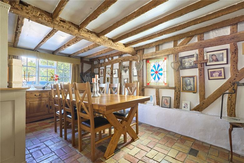 5 bedroom house, High Street, Melbourn SG8 - Available