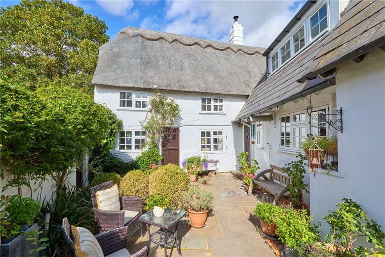 5 bedroom house, High Street, Melbourn SG8 - Available