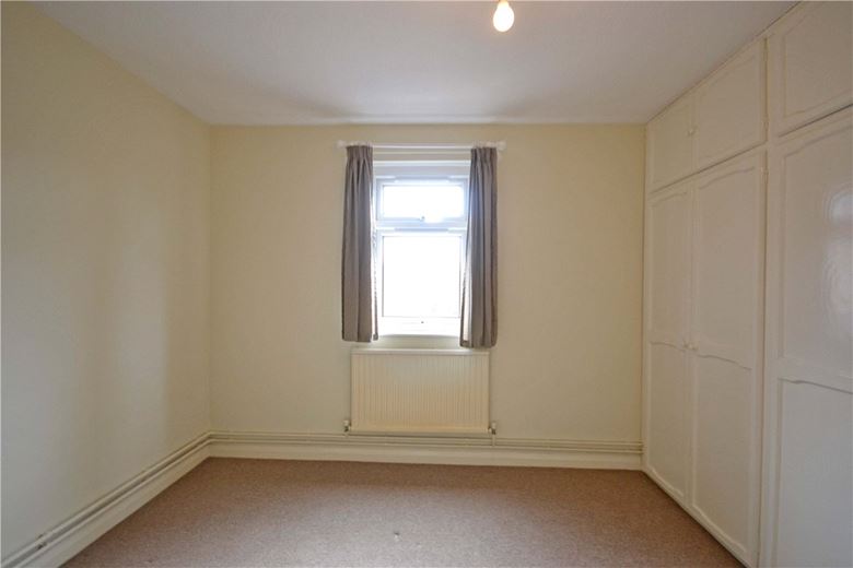 2 bedroom flat, Minerva Way, Cambridge CB4 - Available