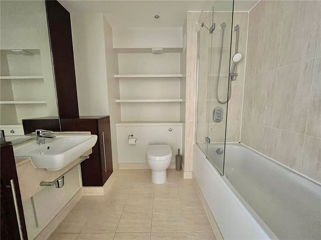 1 bedroom flat, The Belvedere, Homerton Street CB2 - Sold STC