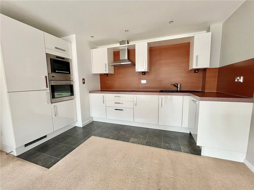 1 bedroom flat, The Belvedere, Homerton Street CB2 - Sold STC