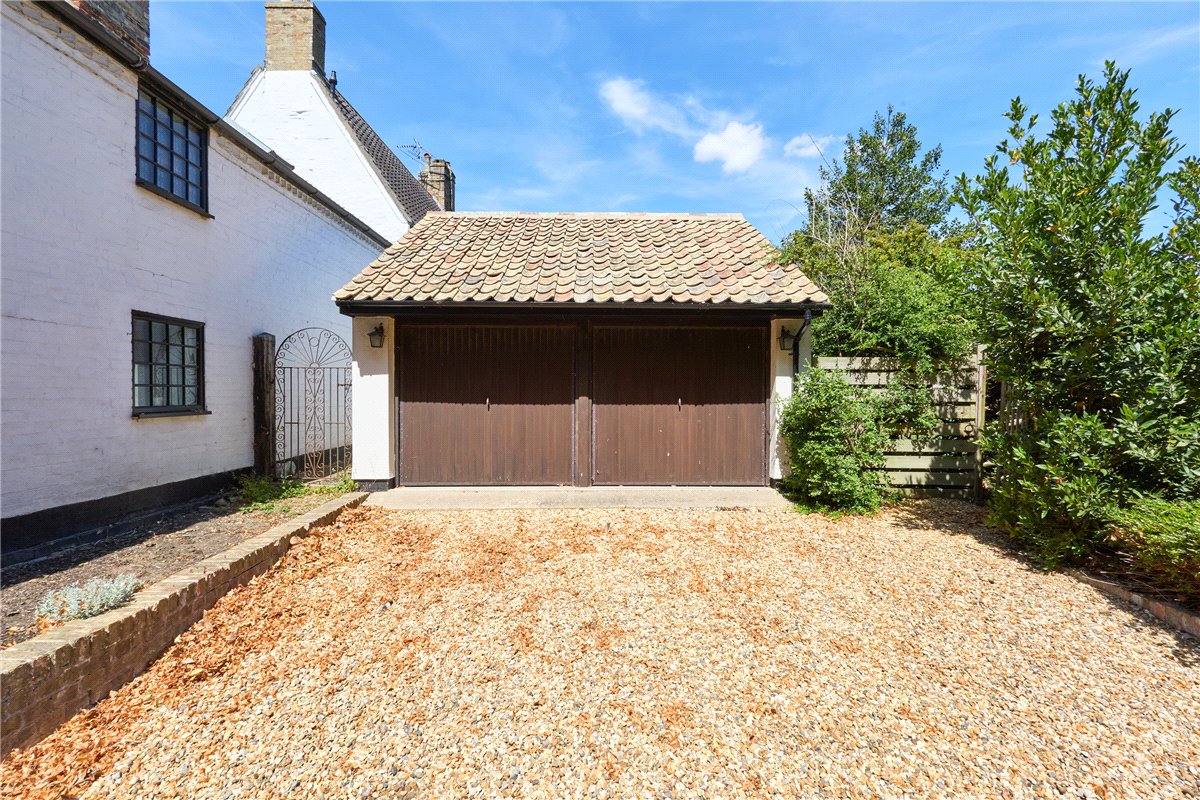 4 bedroom house, High Street, Cottenham CB24 - Available