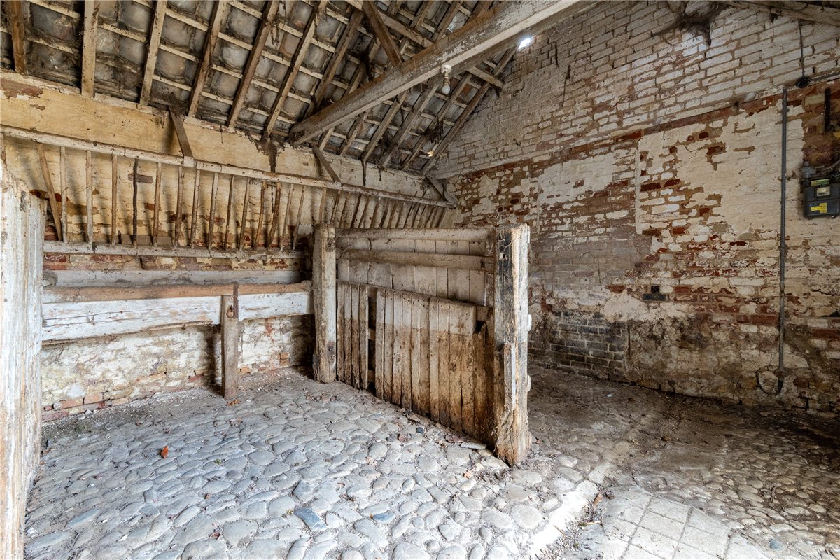 4 bedroom house, Hilton Road, Fenstanton PE28 - Available