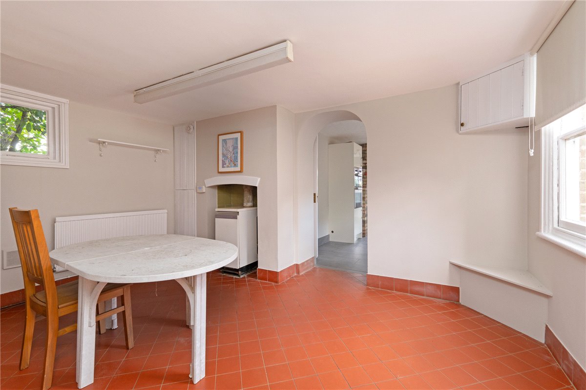 4 bedroom house, Hilton Road, Fenstanton PE28 - Available