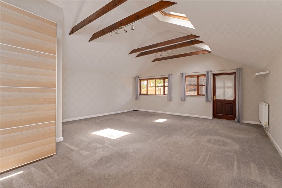 4 bedroom house, Hilton Road, Fenstanton PE28 - Available