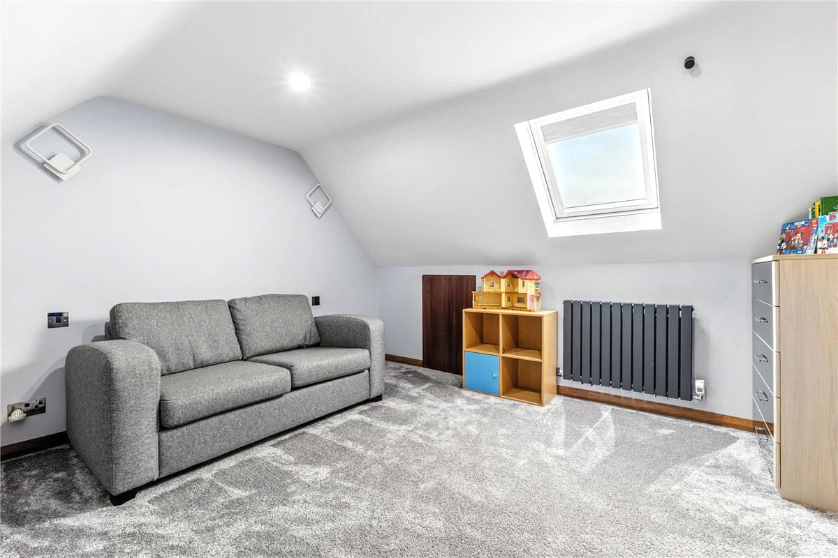 7 bedroom house, Kides Crescent, Longstanton CB24 - Available