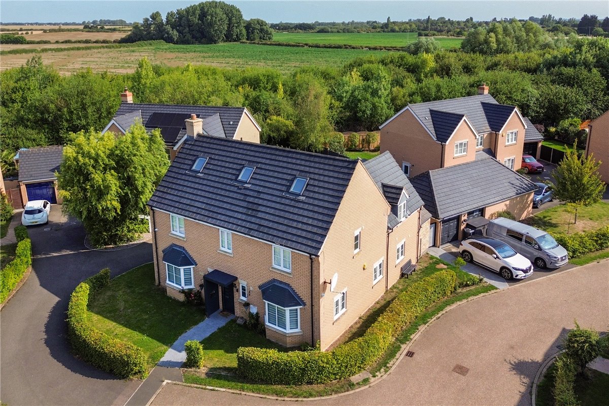 7 bedroom house, Kides Crescent, Longstanton CB24 - Available