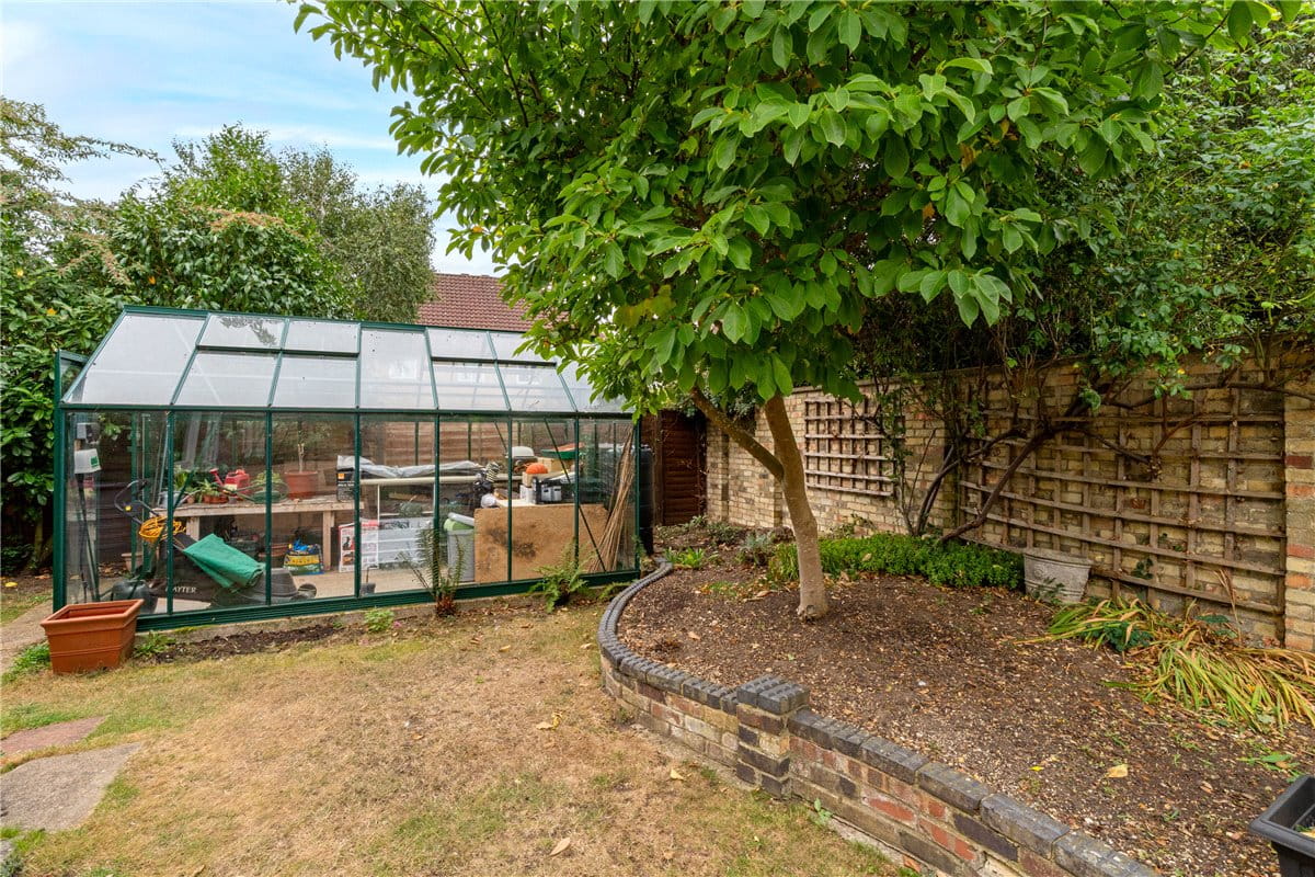 5 bedroom house, Scotts Gardens, Whittlesford CB22 - Sold STC