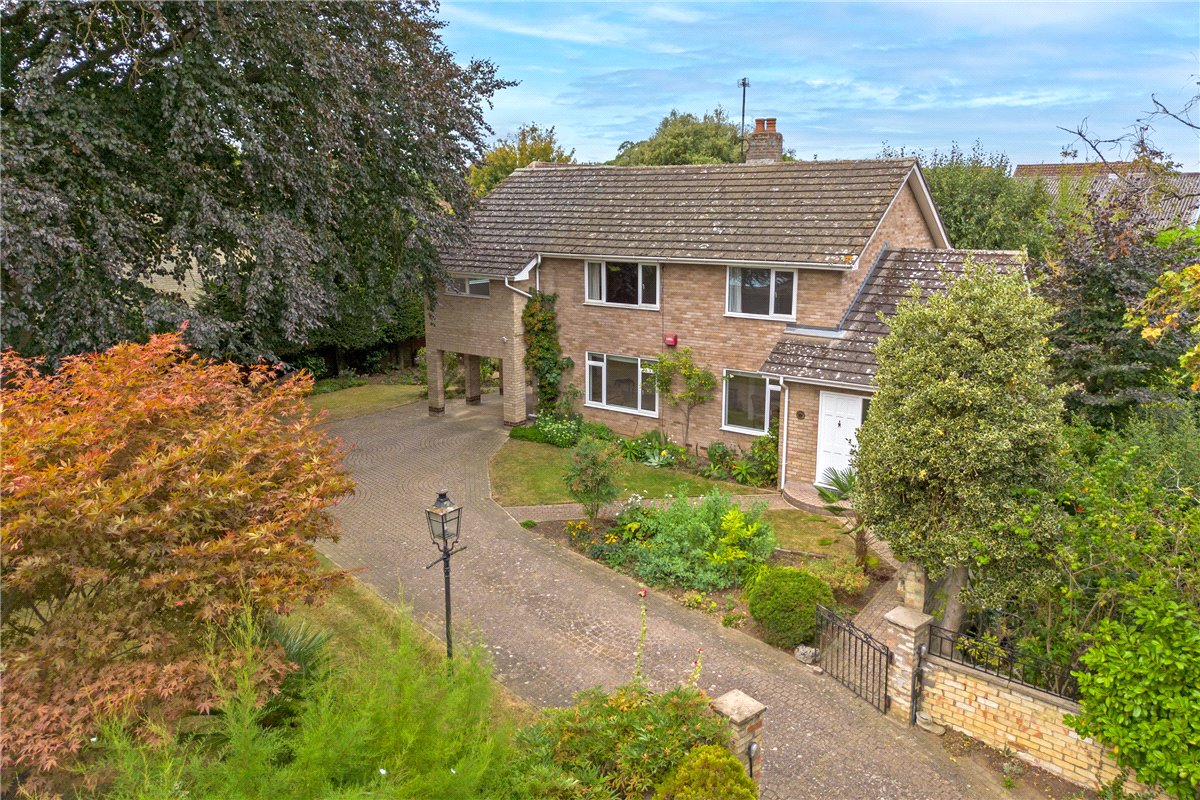 5 bedroom house, Scotts Gardens, Whittlesford CB22 - Sold STC