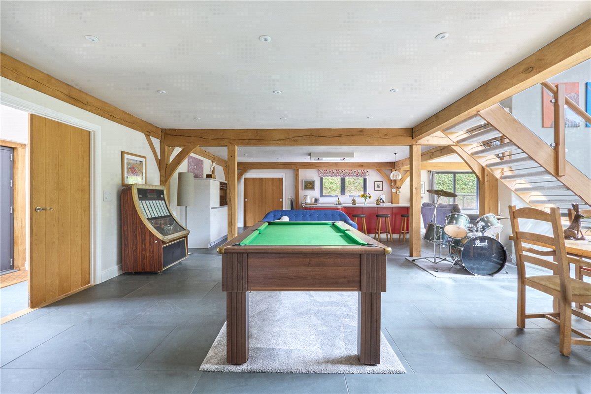 4 bedroom house, Ermine Street, Caxton CB23 - Available