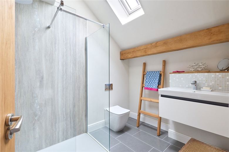 4 bedroom house, Ermine Street, Caxton CB23 - Available