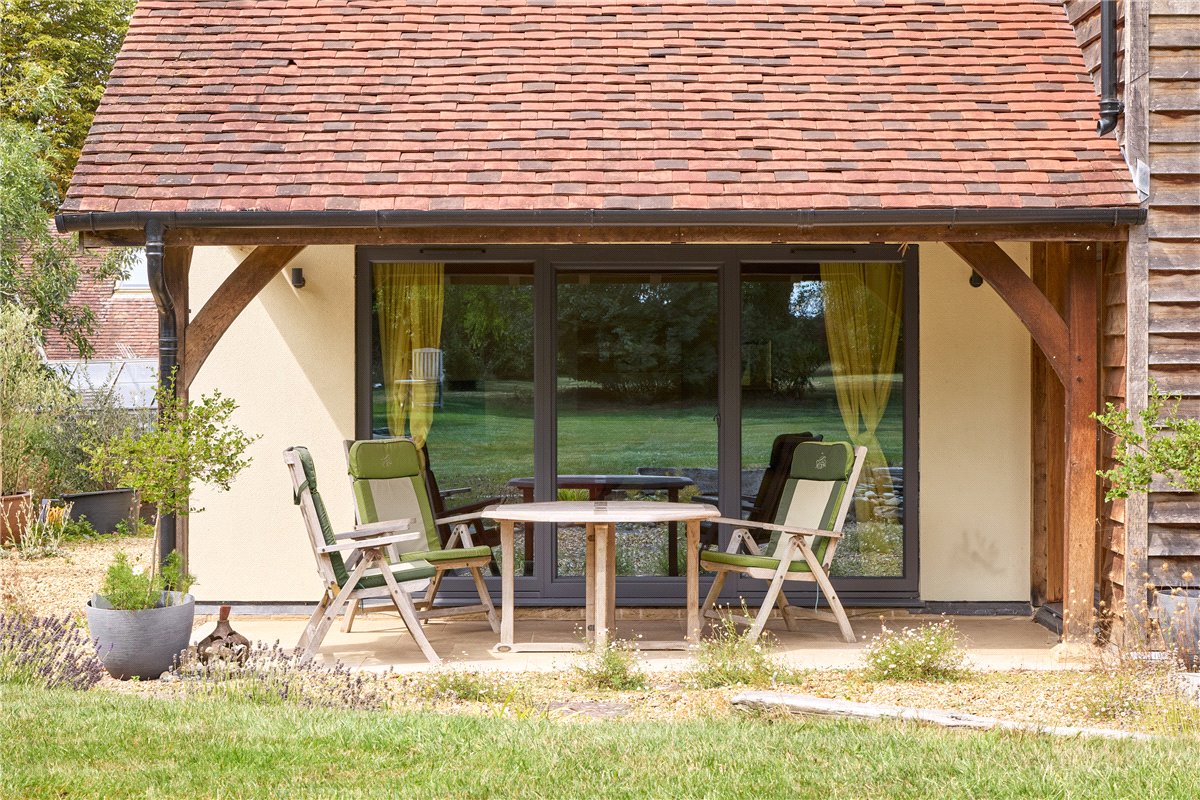 4 bedroom house, Ermine Street, Caxton CB23 - Available