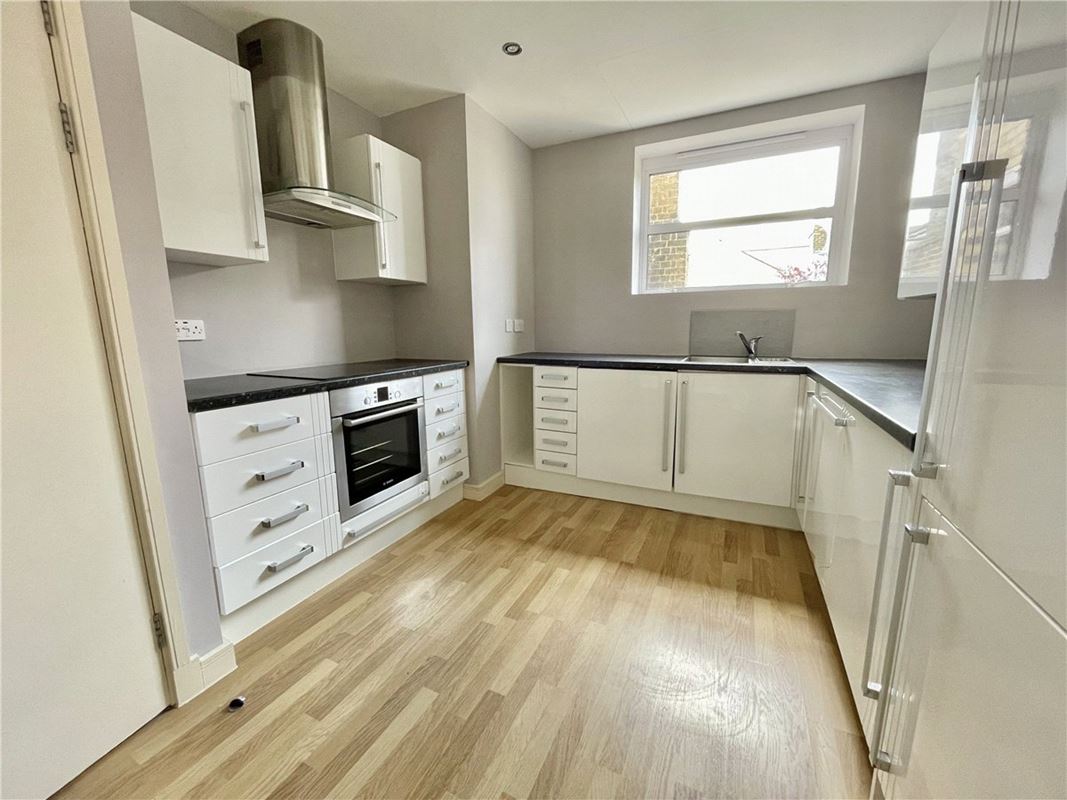 2 bedroom flat, Paradise Street, Cambridge CB1 - Available