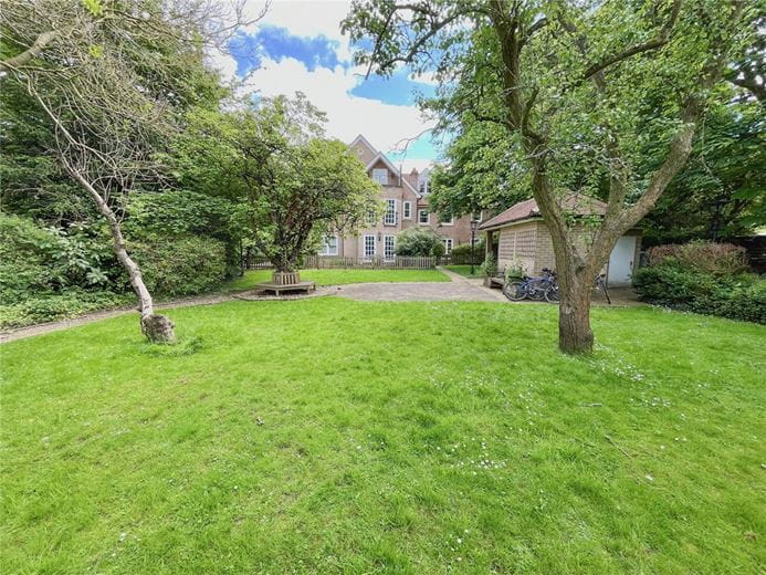 2 bedroom flat, Glebe Road, Cambridge CB1 - Available