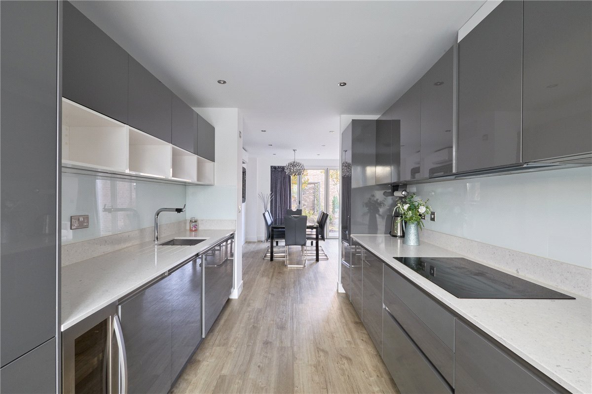 4 bedroom house, Knightly Avenue, Cambridge CB2 - Available