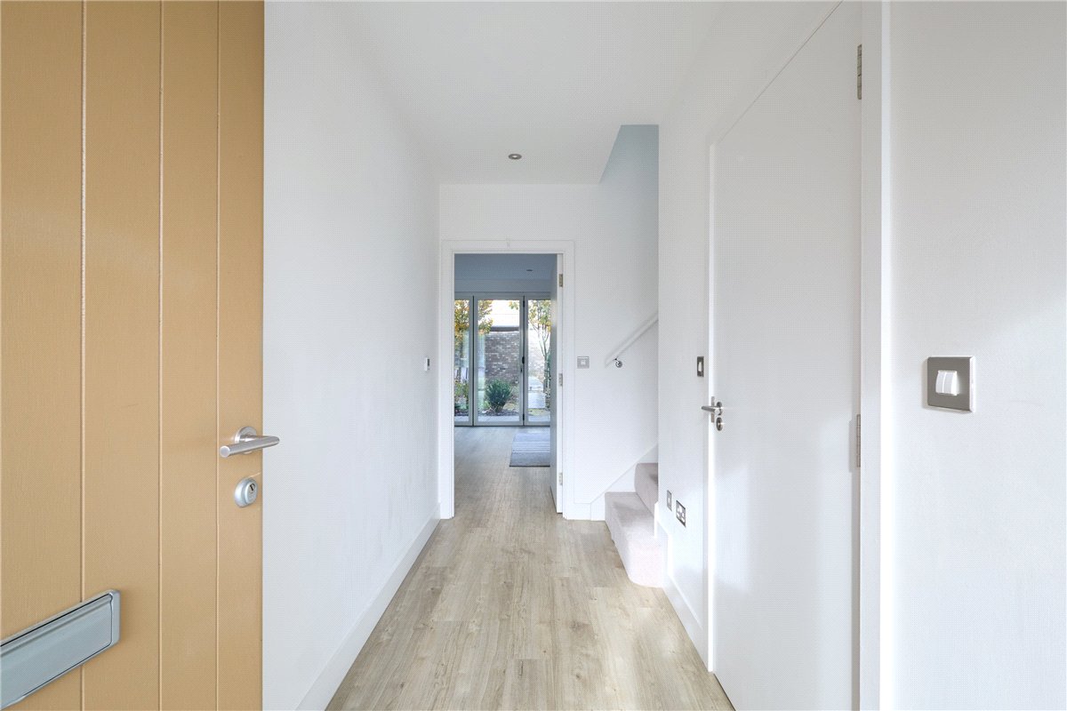 4 bedroom house, Knightly Avenue, Cambridge CB2 - Available