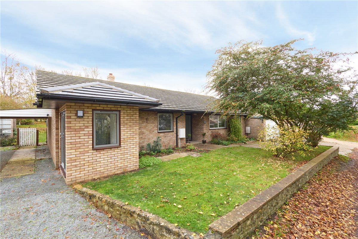 6 bedroom bungalow, Church Street, Thriplow SG8 - Available