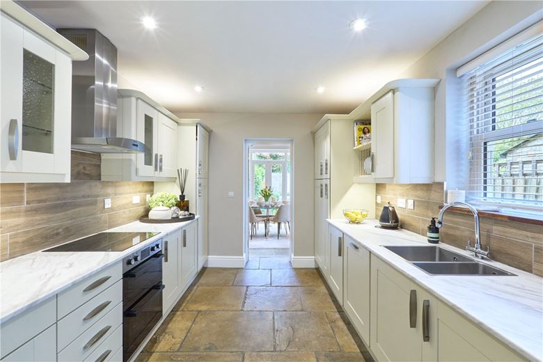 3 bedroom house, Clare Street, Cambridge CB4 - Available