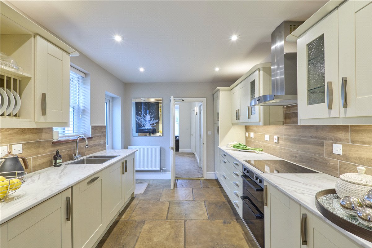 3 bedroom house, Clare Street, Cambridge CB4 - Available