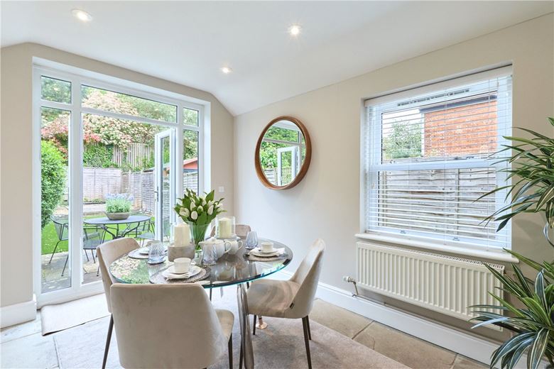 3 bedroom house, Clare Street, Cambridge CB4 - Available