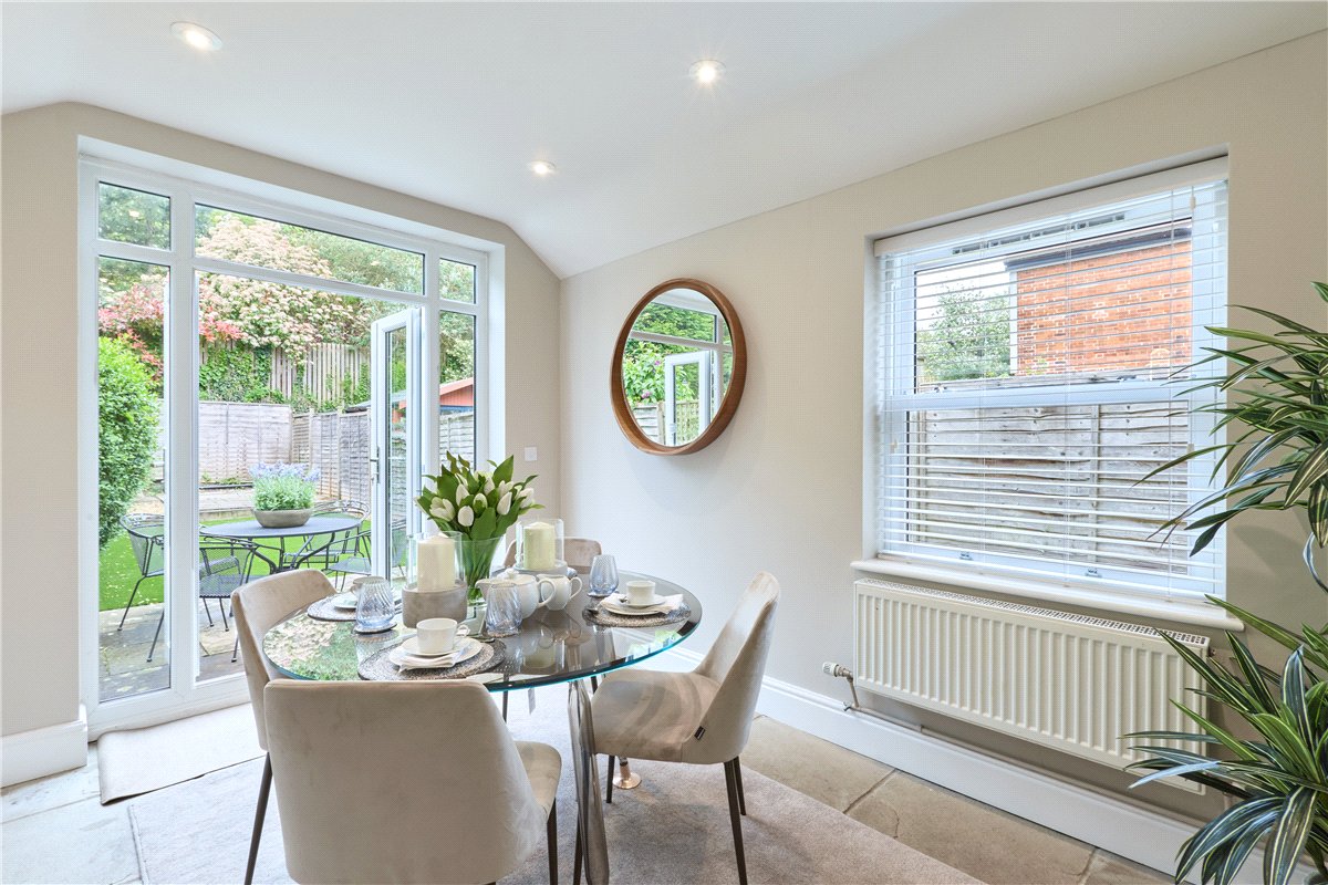 3 bedroom house, Clare Street, Cambridge CB4 - Available