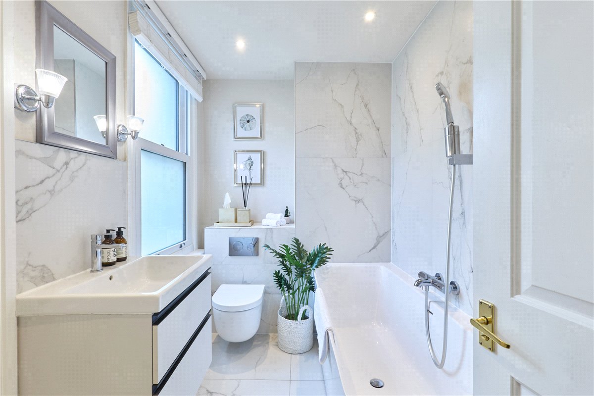 3 bedroom house, Clare Street, Cambridge CB4 - Available