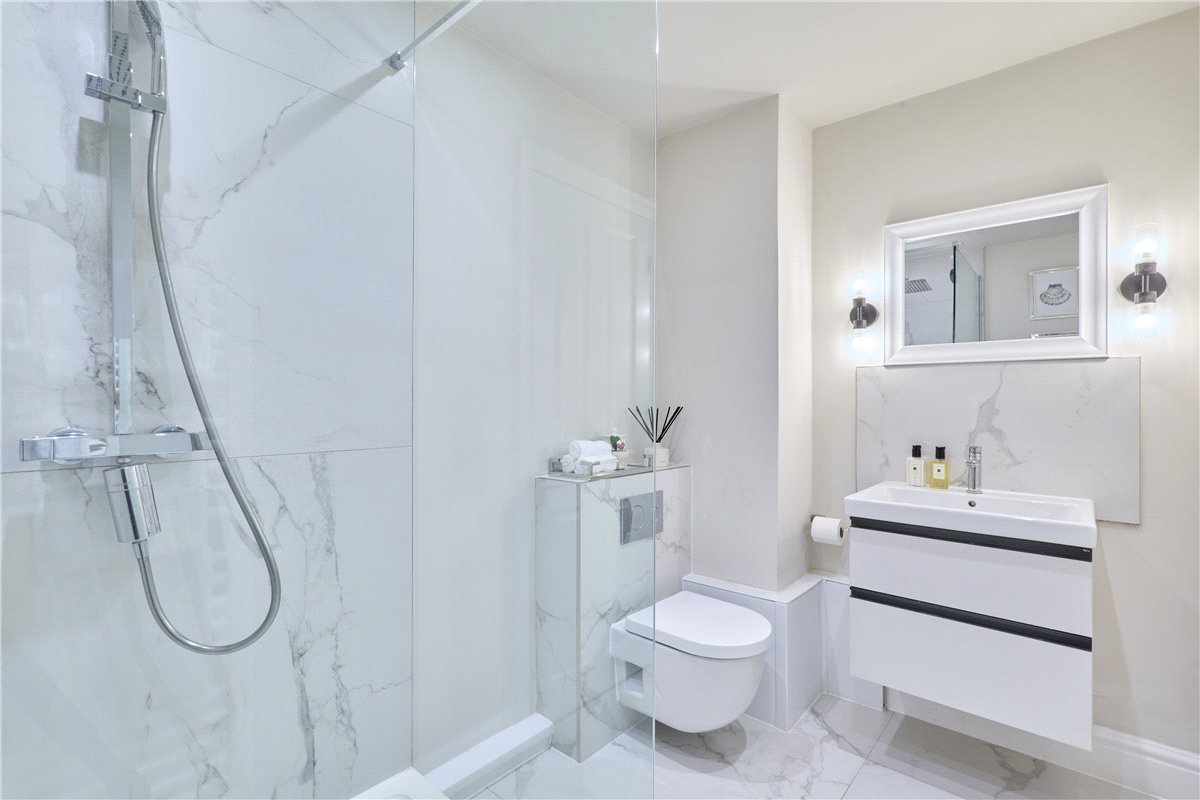 3 bedroom house, Clare Street, Cambridge CB4 - Available