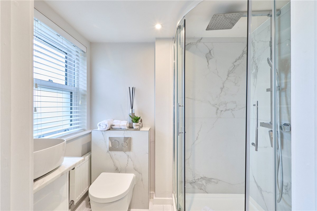 3 bedroom house, Clare Street, Cambridge CB4 - Available