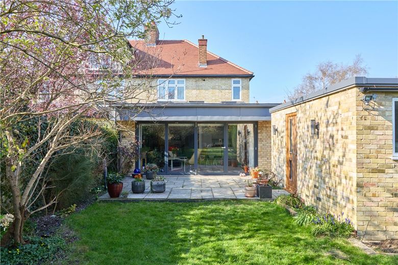 3 bedroom house, Orchard Avenue, Cambridge CB4 - Sold STC