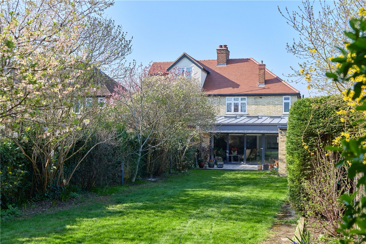 3 bedroom house, Orchard Avenue, Cambridge CB4 - Sold STC