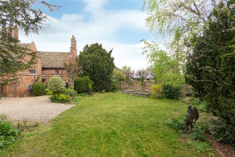 5 bedroom house, Station Road, Histon CB24 - Available