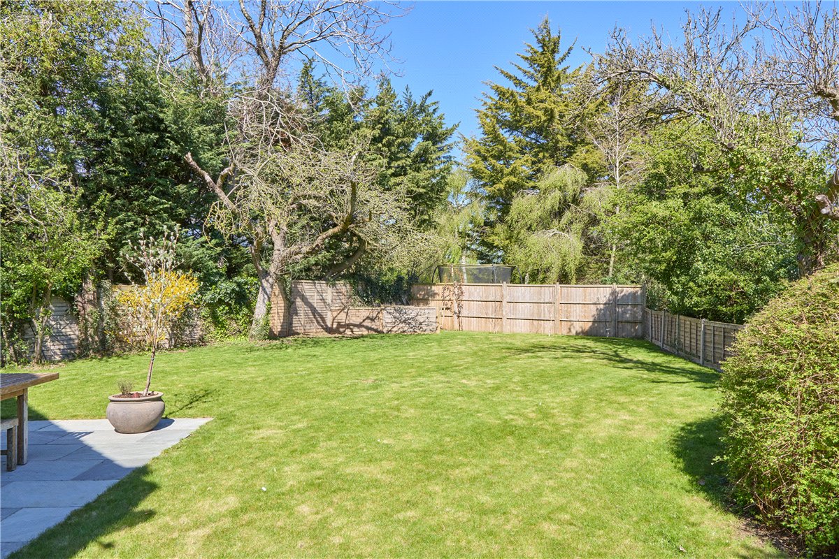 4 bedroom house, Cambridge Road, Oakington CB24 - Available