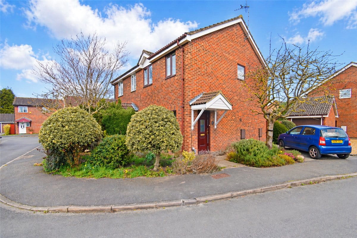 3 bedroom house, Harebell Close, Cherry Hinton CB1 - Available