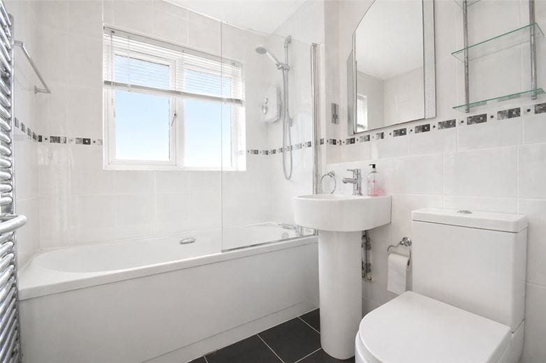 3 bedroom house, Tamarin Gardens, Cherry Hinton CB1 - Available